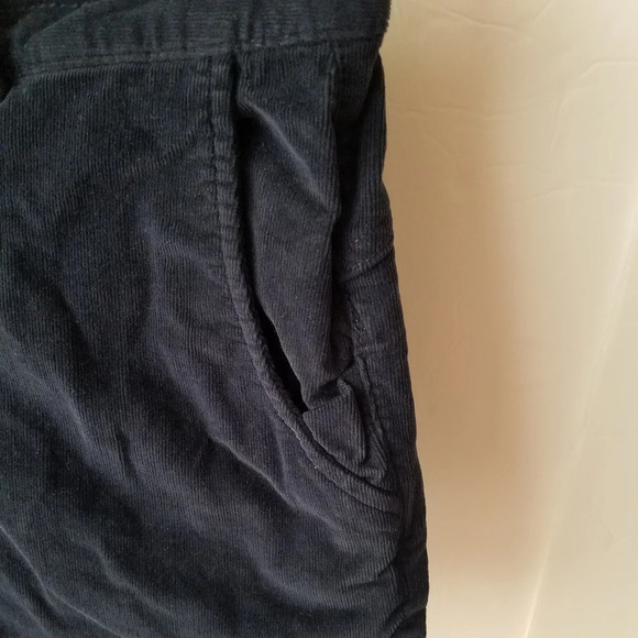 Athleta women's Shorts Size 0 (4 in.inseam - Picture 8 of 9